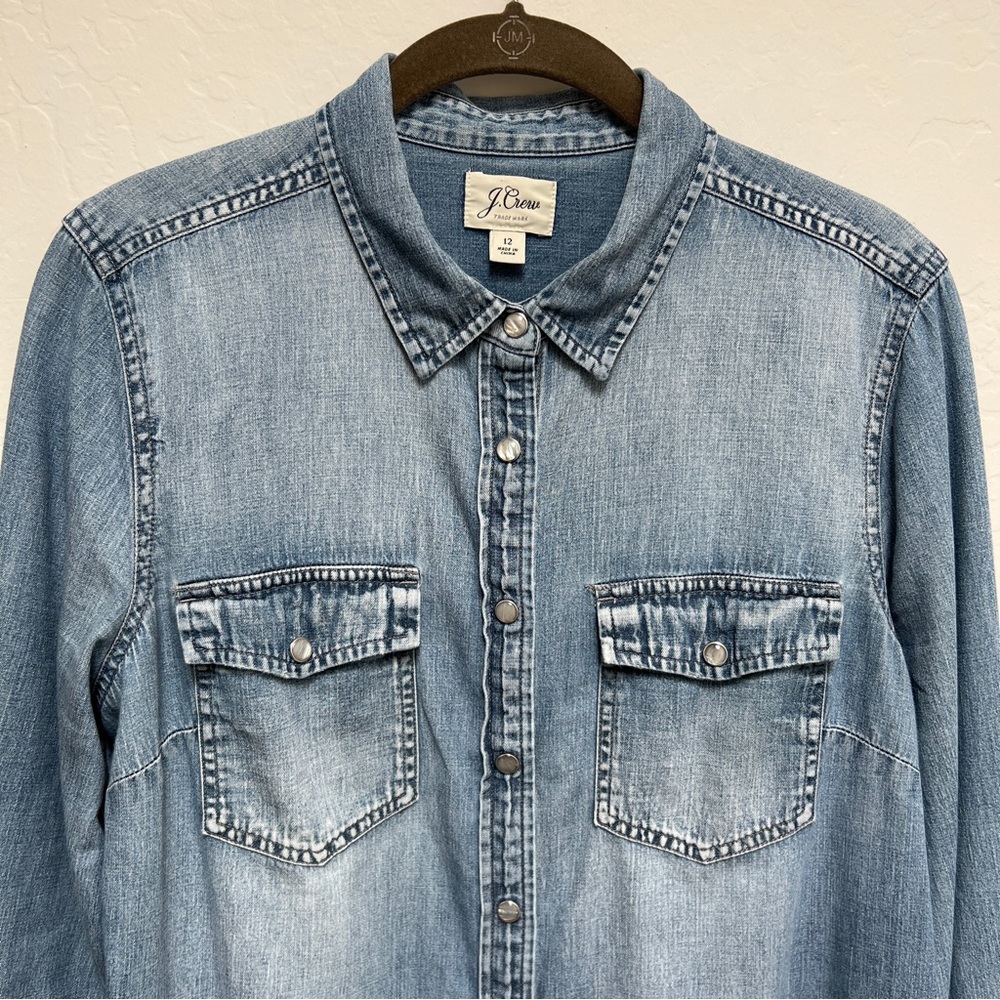 J. Crew Slim Fit Chambray shirt • size 12